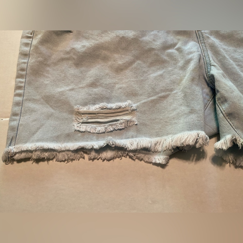 YMI Womens Dream Collection High Rise Tie Waist Distressed Shorts Size 3X - Picture 10 of 13